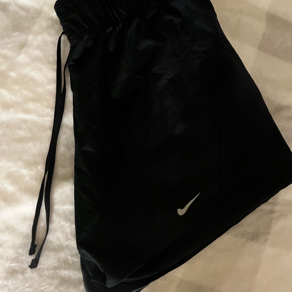 straight black nike shorts - Picture 2 of 4